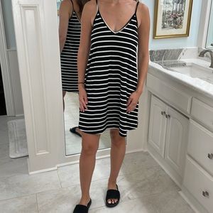 Large Staccato black and white dress